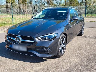 Gebraucht Mercedes C220 200 PS (147 kW) 2024 Grau Kombi