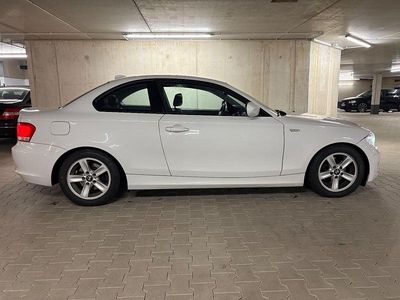 Gebraucht BMW 120 Coupé 170 PS (125 kW) 2011 Weiß Coupé