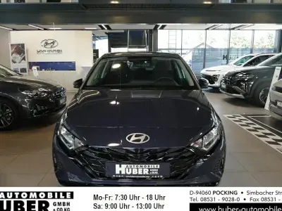 Brugt Hyundai i20 Trend 101 HK (74 kW) 2024 Grå Sedan