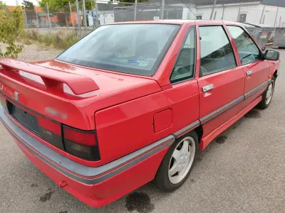 Gebraucht Renault 21 136 PS (100 kW) 1991 Rot Limousine