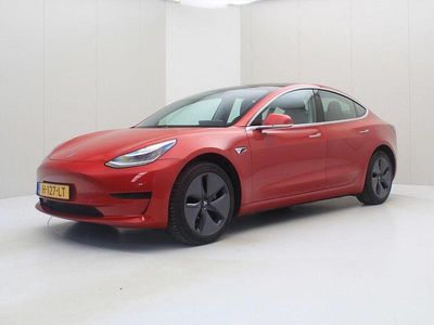 Gebraucht Tesla Model 3 Standard Range 225 kW (306 PS) 2020 Rot Limousine