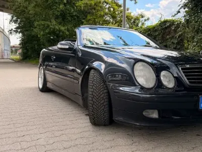 Używany Mercedes CLK230 Elegance 193 KM (141 kW) 2000 Niebieski Kabriolet