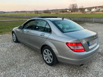 Gebraucht Mercedes C200 Elegance 136 PS (100 kW) 2009 Beige Limousine