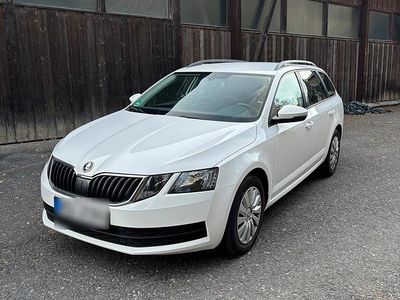 Usata Skoda Octavia Active 116 CV (85 kW) 2019 Bianco Station wagon