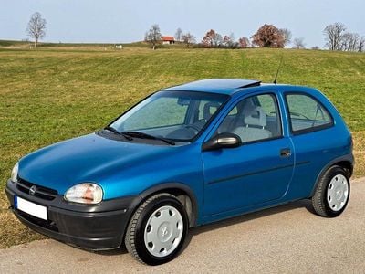 Second-hand Opel Corsa Slam 60 CP (44 kW) 1995 Albastru Hatchback