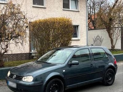 Usata VW Golf IV 75 CV (55 kW) 2003 Argento