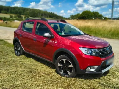 Gebraucht Dacia Sandero Prestige 90 PS (66 kW) 2019 Rot SUV