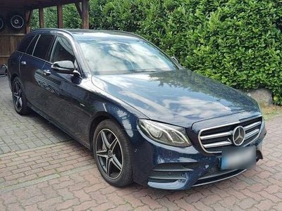 Gebraucht Mercedes E300 306 PS (225 kW) 2019 Blau Kombi