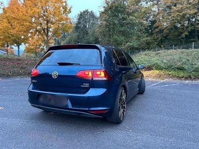 Second-hand VW Golf VII 110 CP (80 kW) 2014 Albastru Berlinǎ