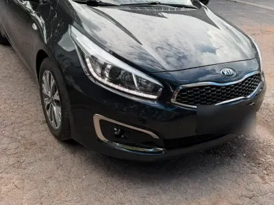 Gebraucht Kia Ceed 120 PS (88 kW) 2018 Blau Kleinwagen