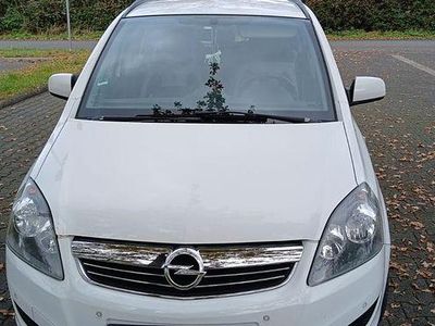 Gebraucht Opel Zafira Family 150 PS (110 kW) 2013 Weiß Van / Kleinbus