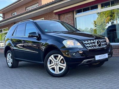 Gebraucht Mercedes ML350 231 PS (169 kW) 2010 Schwarz SUV