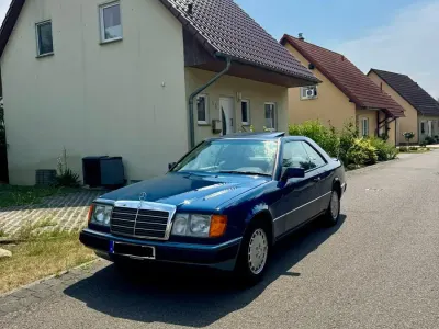 Gebraucht Mercedes 230 136 PS (100 kW) 1990 Blau Coupé