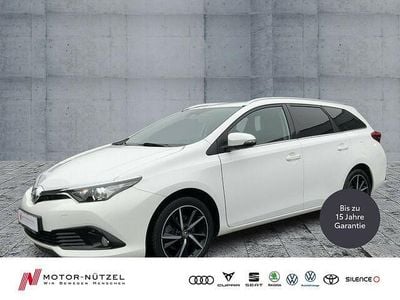 Gebraucht Toyota Auris Hybrid Basis 136 PS (100 kW) 2017 Weiß Kombi