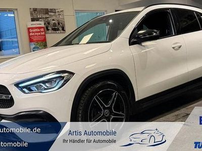 Weiß Gebraucht 2021 Mercedes GLA200 AMG line SUV | 31.990 € (Fairer Preis)