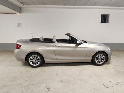 gebraucht BMW 220 i Cabrio -