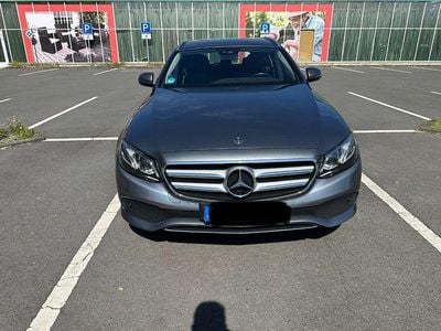 Second-hand Mercedes E200 Avantgarde 150 CP (110 kW) 2018 Gri Berlinǎ