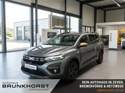 Neu Dacia Jogger Extreme 141 PS (103 kW) 2025 Dolomitgrau Van / Kleinbus