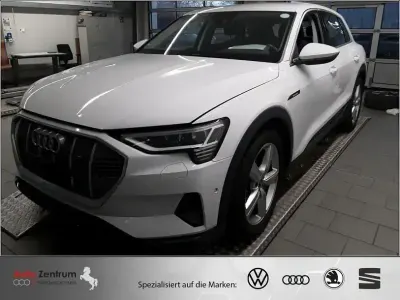 Gebraucht Audi e-tron Ambiente 230 kW (313 PS) 2023 Weiß SUV