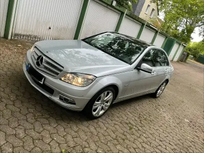 Gebraucht Mercedes C250 204 PS (150 kW) 2009 Silber Limousine