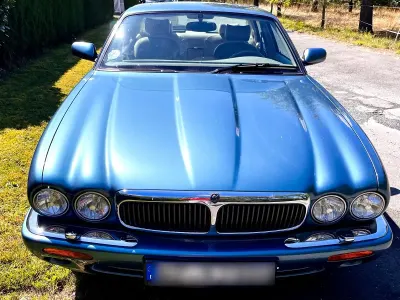 Gebraucht Jaguar XJ8 174 PS (127 kW) 1997 Blau Limousine