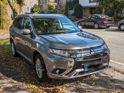 gebraucht Mitsubishi Outlander P-HEV 2.4 MIVEC 4WD Basis...