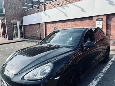 Usata Porsche Cayenne 254 CV (186 kW) 2011 Nero SUV