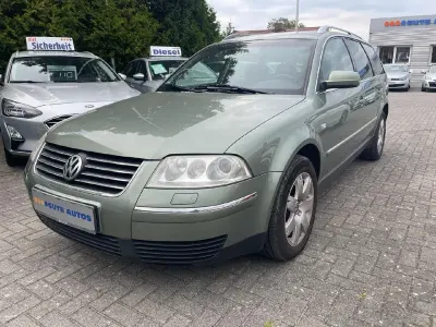Gebraucht VW Passat Highline 101 PS (74 kW) 2001 Grün metallic Kombi