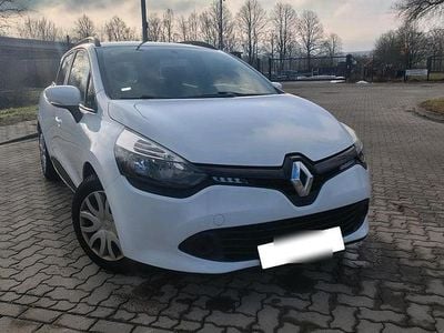 Weiß Gebraucht 2014 Renault Clio GrandTour Expression Kombi | 3.499 € (Guter Preis)