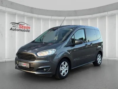 Gebraucht Ford Tourneo Courier Trend 101 PS (74 kW) 2016 Grau Van / Kleinbus