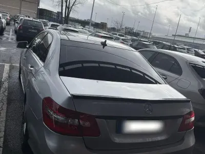 Gebraucht Mercedes E500 AMG 387 PS (284 kW) 2010 Silber Limousine