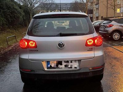 Gebraucht VW Tiguan Team 194 PS (142 kW) 2010 Silber SUV