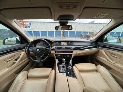 BMW 525