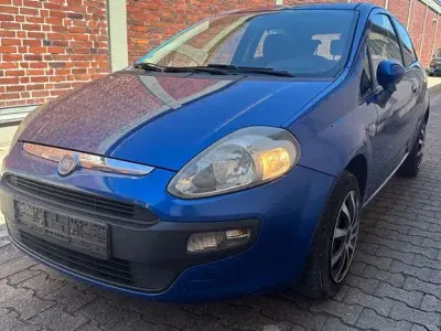 Gebraucht Fiat Punto Evo 77 PS (56 kW) 2011 Blau Kleinwagen