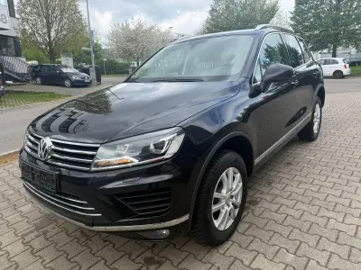 Second-hand VW Touareg 262 CP (192 kW) 2017 Negru SUV