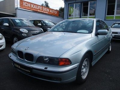 BMW 523