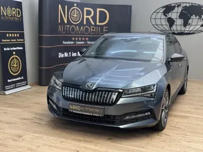 Gebraucht Skoda Superb SportLine 218 PS (160 kW) 2022 Grau Limousine