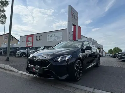 Gebraucht BMW 120 M Sport 163 PS (119 kW) 2025 Schwarz Kleinwagen