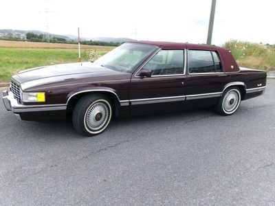 Rot Gebraucht 1993 Cadillac Deville Limousine | 20.800 €