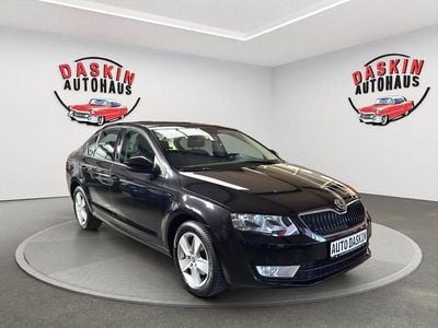 Schwarz Gebraucht 2013 Skoda Octavia Limousine | 6.800 € (Guter Preis)