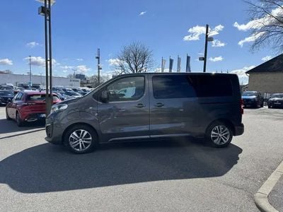 Peugeot e-Traveller