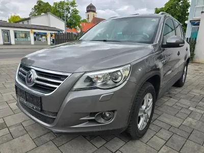 Gebraucht VW Tiguan Sportline 140 PS (102 kW) 2010 Grau SUV