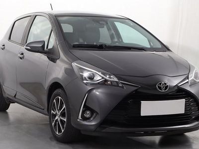 Gebraucht Toyota Yaris Club 112 PS (82 kW) 2019 Grey metallic Limousine