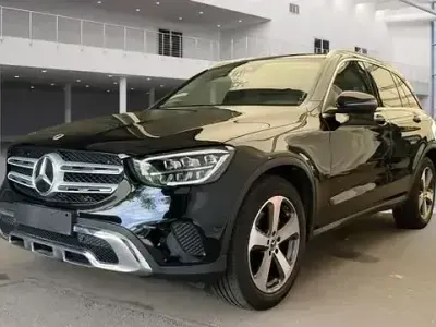 Gebraucht Mercedes GLC220 194 PS (142 kW) 2022 Schwarz SUV