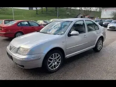 Gebraucht VW Bora Comfortline 105 PS (77 kW) 2002 Silber Limousine