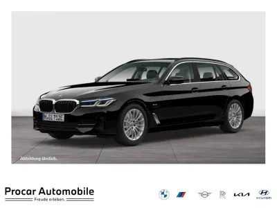 Gebraucht BMW 530e Sport Line 292 PS (214 kW) 2022 Schwarz Kombi