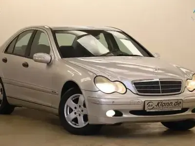 Usata Mercedes C200 Classic 163 CV (119 kW) 2003 Argento Berlina
