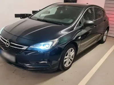 Gebraucht Opel Astra Innovation 136 PS (100 kW) 2016 Schwarz Limousine