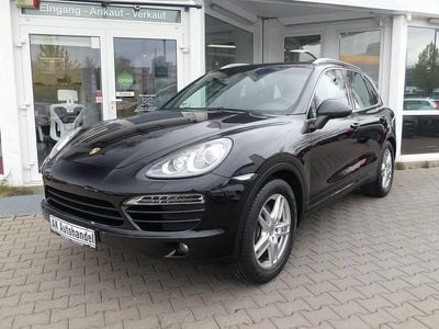 Second-hand Porsche Cayenne 299 CP (219 kW) 2012 Negru SUV