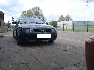 Occasion Mitsubishi Carisma 103 ch (75 kW) 2004 Noir Berline